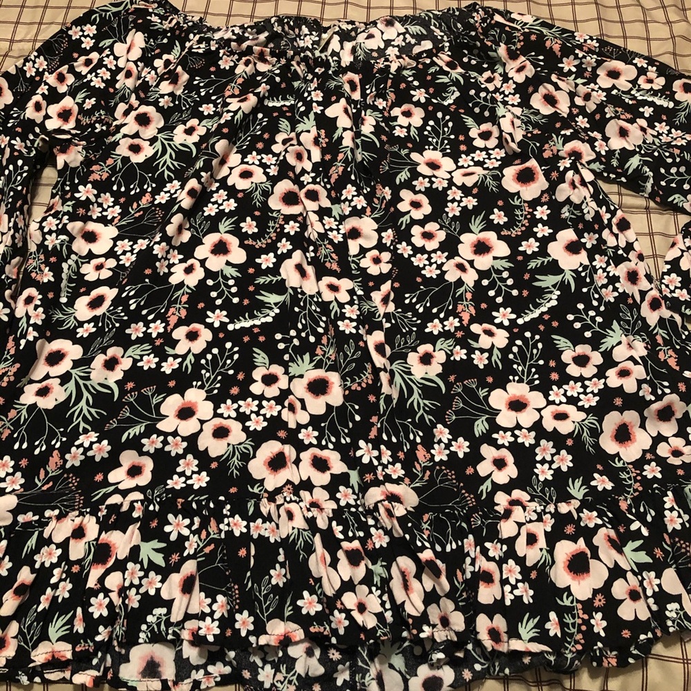 Ladies dressy tunic, size 24/26